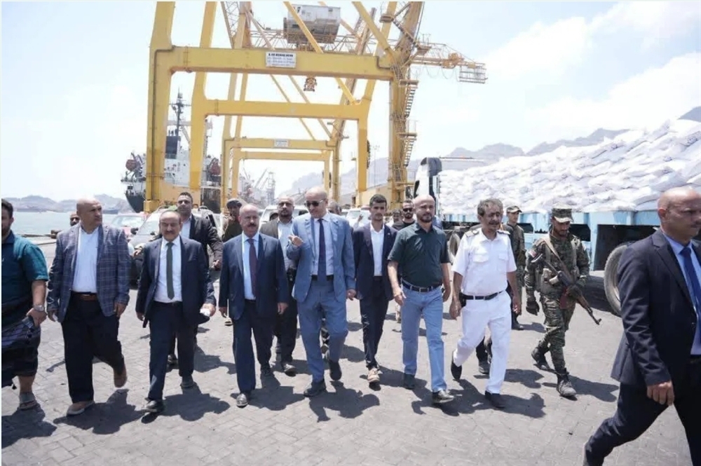 خطط حكومية لتطوير الموانئ واستعادة دور ميناء عدن الإقليمي