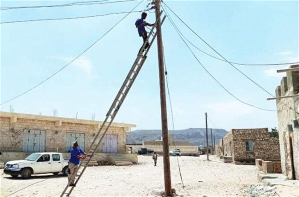 اعتداء تخريبي يستهدف خط نقل كهرباء في مأرب