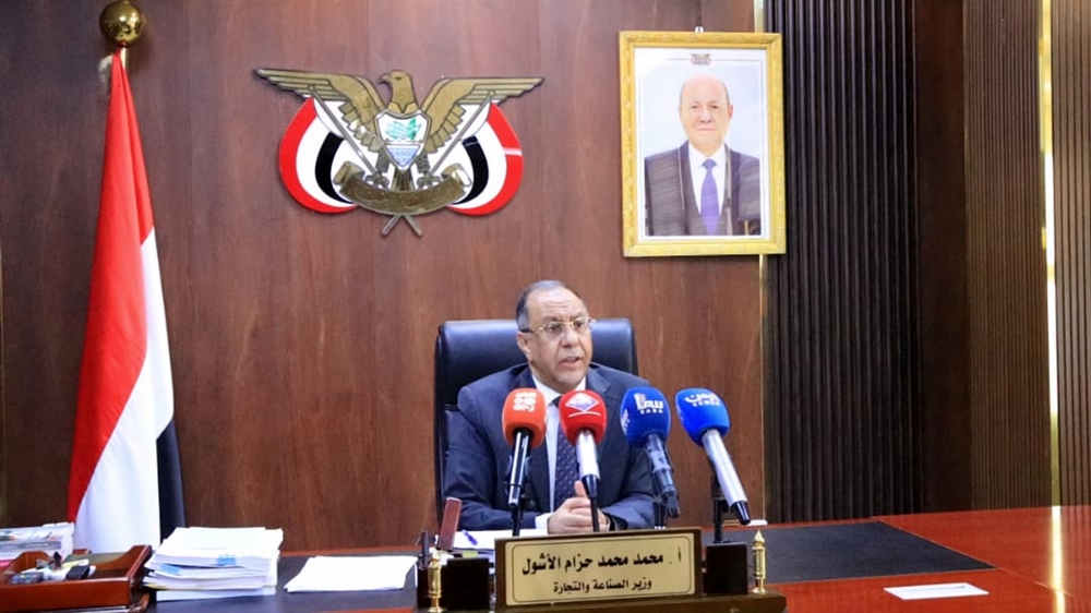 وزير الصناعة يتحدث عن مستوى تأثيرات تحريك الدولار الجمركي على السلع ويحذر التجار من التلاعب