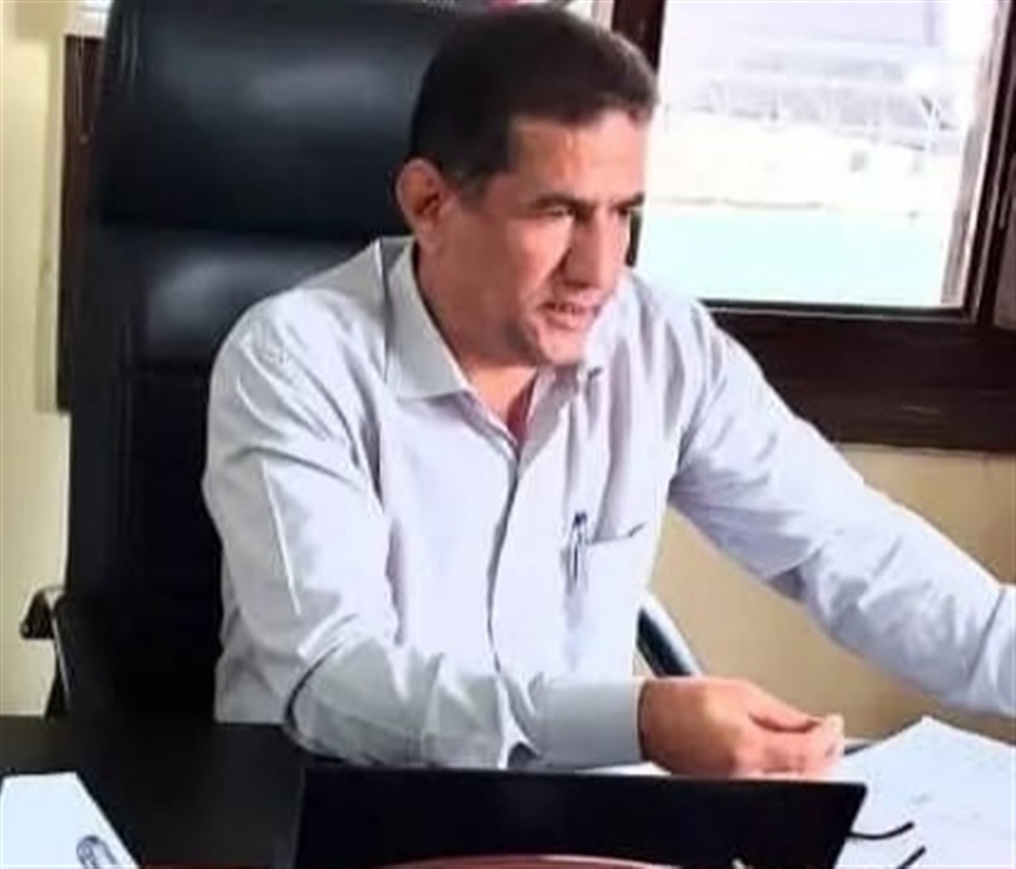 تعز.. تنفيذي مقبنة يدين تصرفات قوات طارق صالح في منع مدير المديرية من أداء مهامه