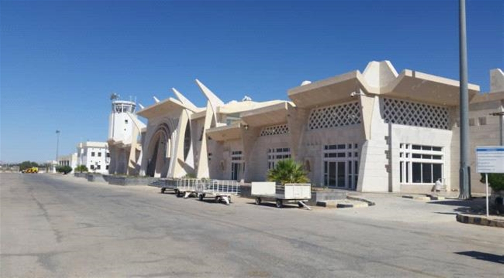 مدير أمن مطار سيئون ينفي صحة الشائعات بشأن أحداث رحلة القاهرة