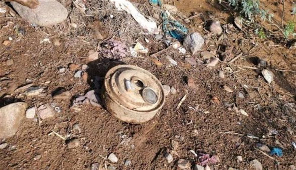 مقتل طفل وإصابة مدني بانفجار ألغام حوثية في البيضاء وصنعاء