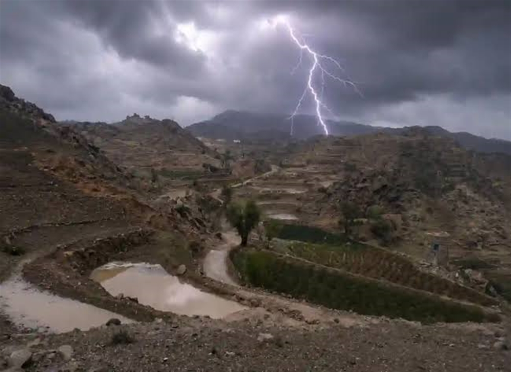 وفاة 3 أشخاص وإصابة أكثر من 10 آخرين جراء عاصفة رعدية في حجة
