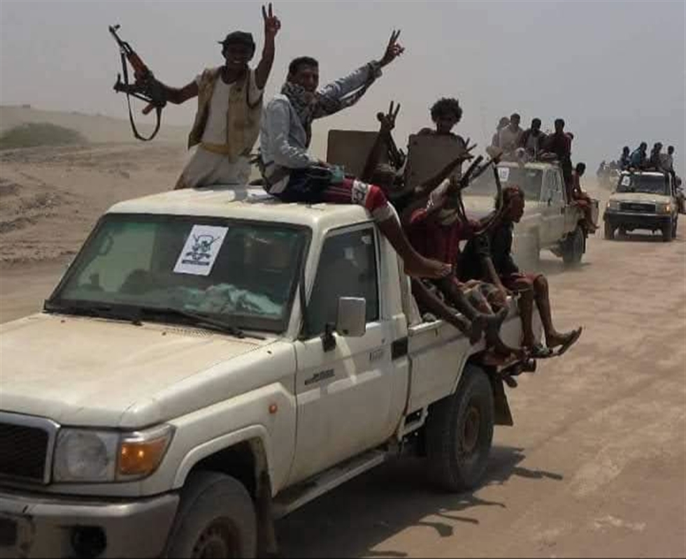 مقتل قرابة 14 جنديًا وإصابة آخرين في هجوم حوثي على جبهة حيس بالحديدة