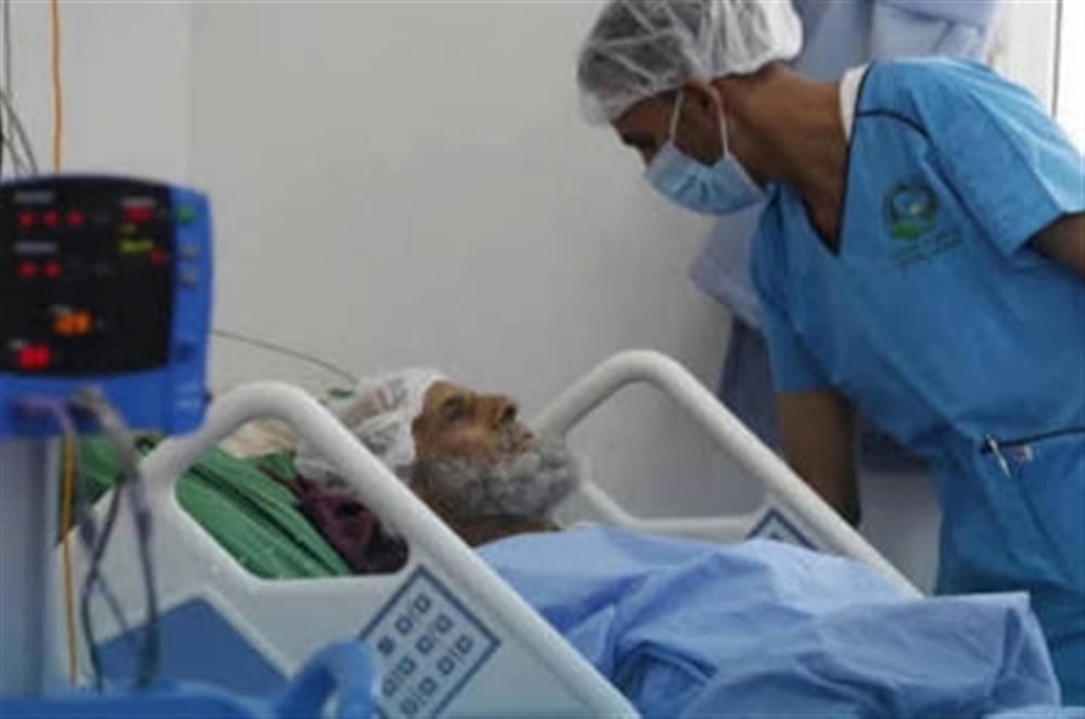 إب.. مليشيا الحوثي تحتجز مريضا مسنًا لعجزه عن سداد تكاليف علاجه في مستشقى حكومي