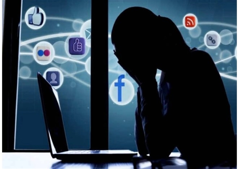 شبكة نسوية تدين تصاعد العنف الرقمي ضد النساء وتدعو لملاحقة المتورطين