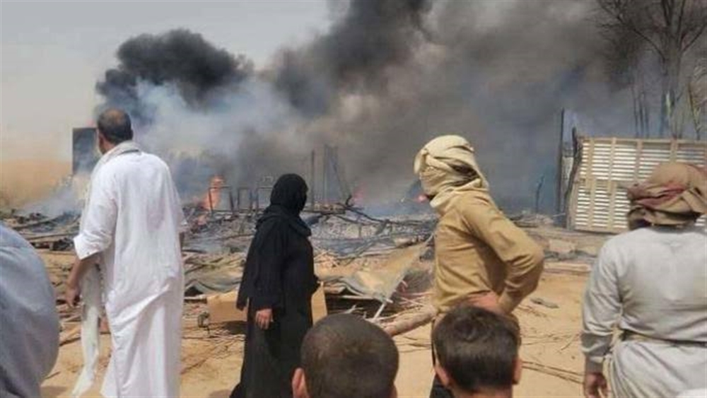 حريق يلتهم خيام 8 أسر نازحة في مارب