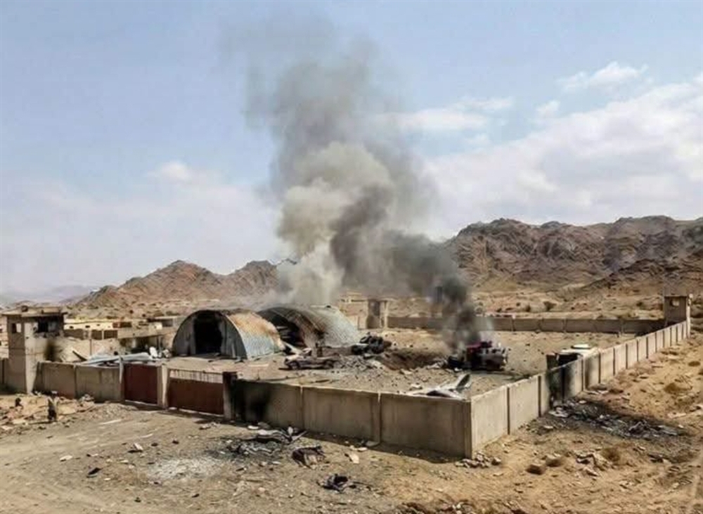 مقتل عشرات الجنود اثر هجوم للحوثيين على معسكر في العير