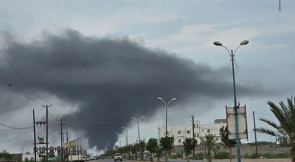 السلطة المحلية بتعز تحمل مليشيا الحوثي وايران مسؤولية الهجوم على ميناء المخا وتداعياته