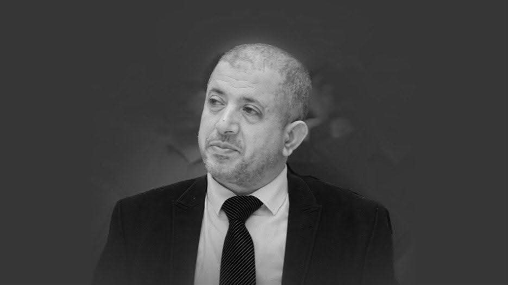 عدن ...المحكمة الجزائية تستعرض أدلة مرئية في قضية اغتيال عبدالرحمن الشاعر