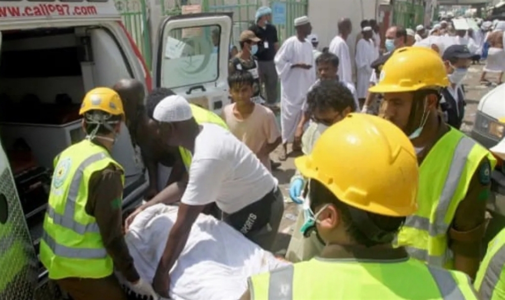 وفاة وإصابة ثلاثة مغتربين يمنيين إثر سقوطهم من سقالة في السعودية