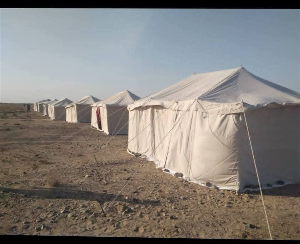 تدشين تجهيز مخيمات لإيواء النازحين الفارين من مناطق الحوثيين في عدن