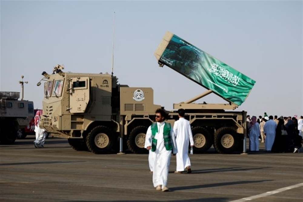رويترز: السعودية تدرس هجوما على مليشيا الحوثي لاستعادة السيطرة على باب المندب