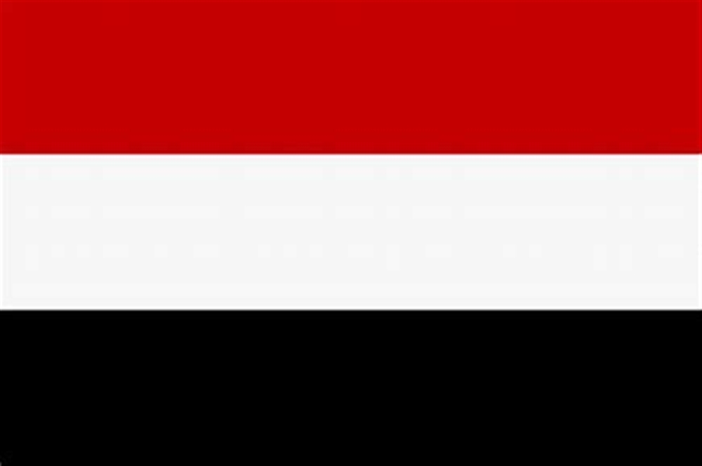اليمن يدين هجمات الحوثيين على مطار الملك خالد ويؤكد تضامنه مع السعودية