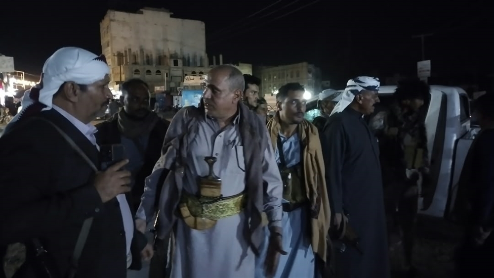 المخلافي يتفقد محيط جبهة المطار القديم في تعز عقب هجوم حوثي